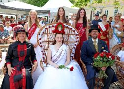 Dornburg Krohnt Neue Rosenkoenigin 38